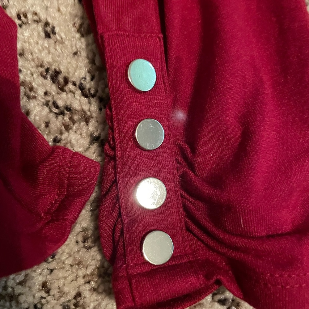 White House Black Market knit top